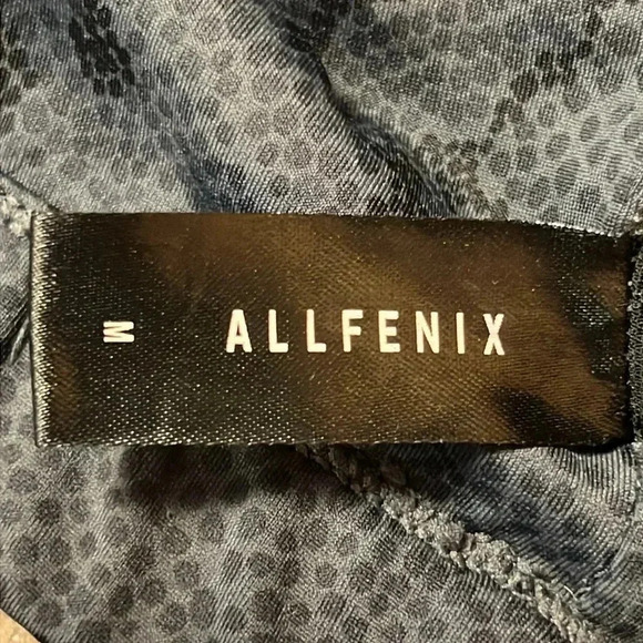 All fenix Womens Sports bra pyhon print snakeskin Md black adjustable straps gym - Picture 6 of 7